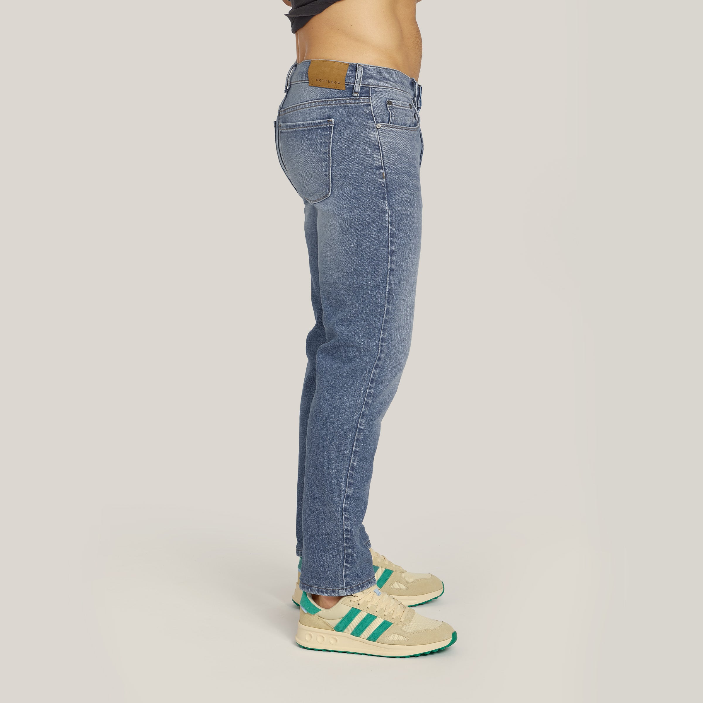 slim_hube_15mo_2400x2400_3.jpg
